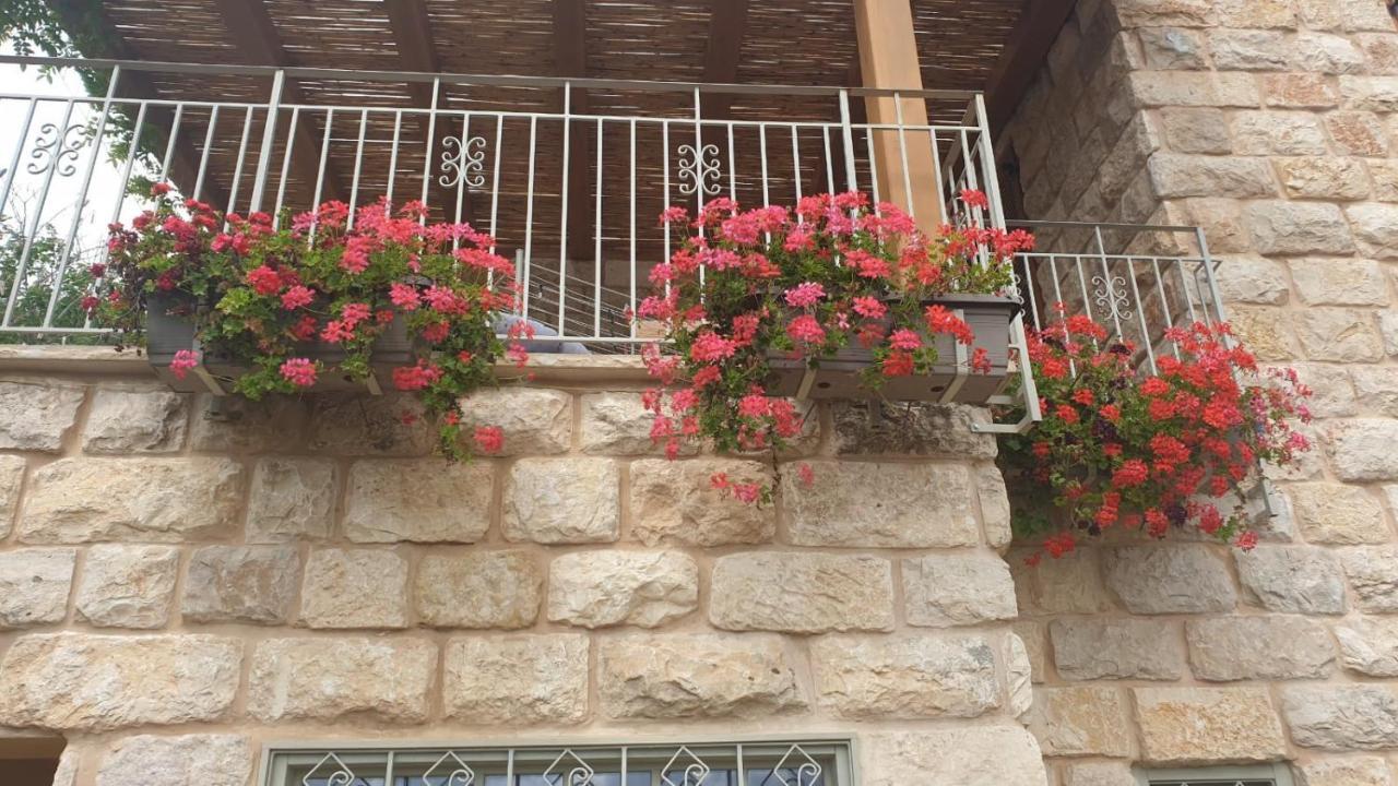 הבית של סתיו Rosh Pinna Bagian luar foto